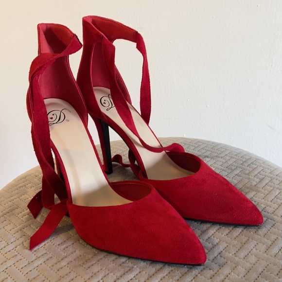 Delicious Shoes - NEW Delicious Red Pump Heels| No Box